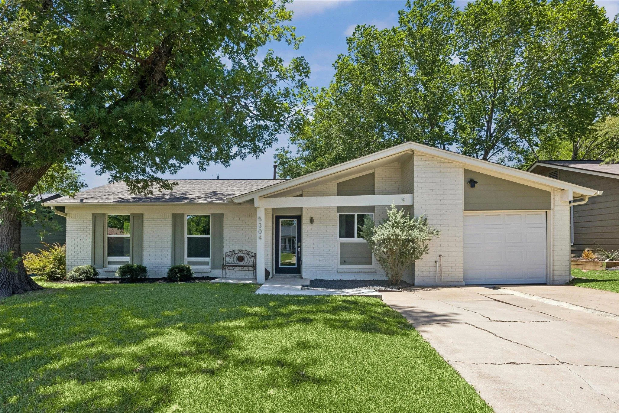 Photo of 5304 BASSWOOD LN, Austin, TX, 78723