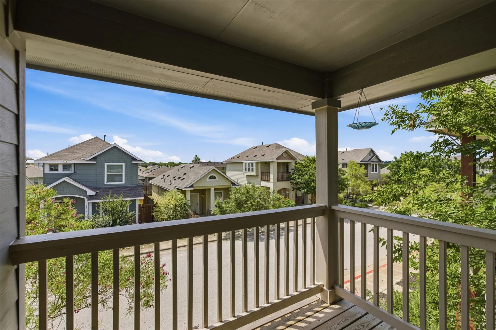 Photo 2 of 4521 GRACEFUL LN #469