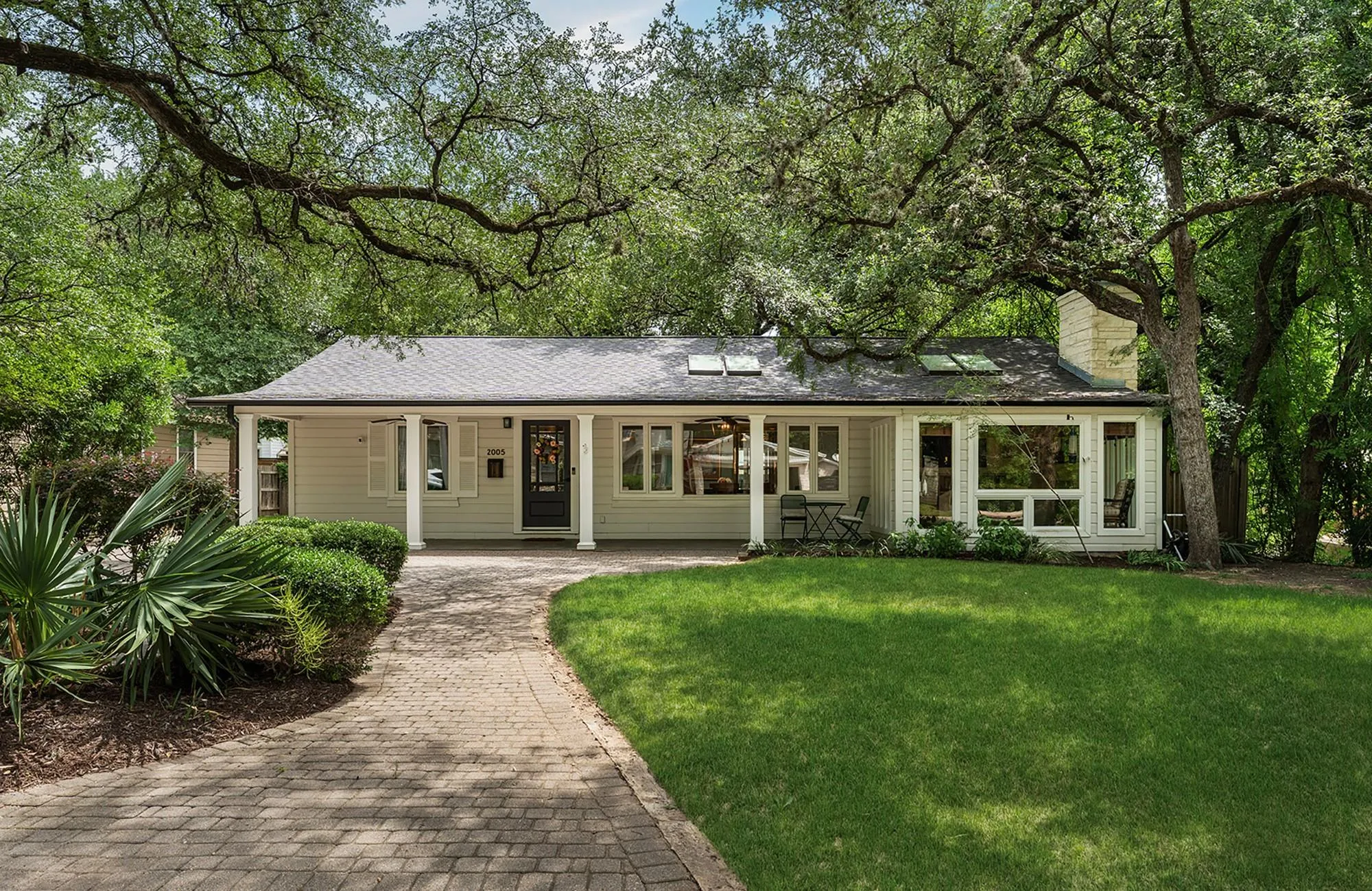 Photo of 2005 BOWMAN AVE, Austin, TX, 78703