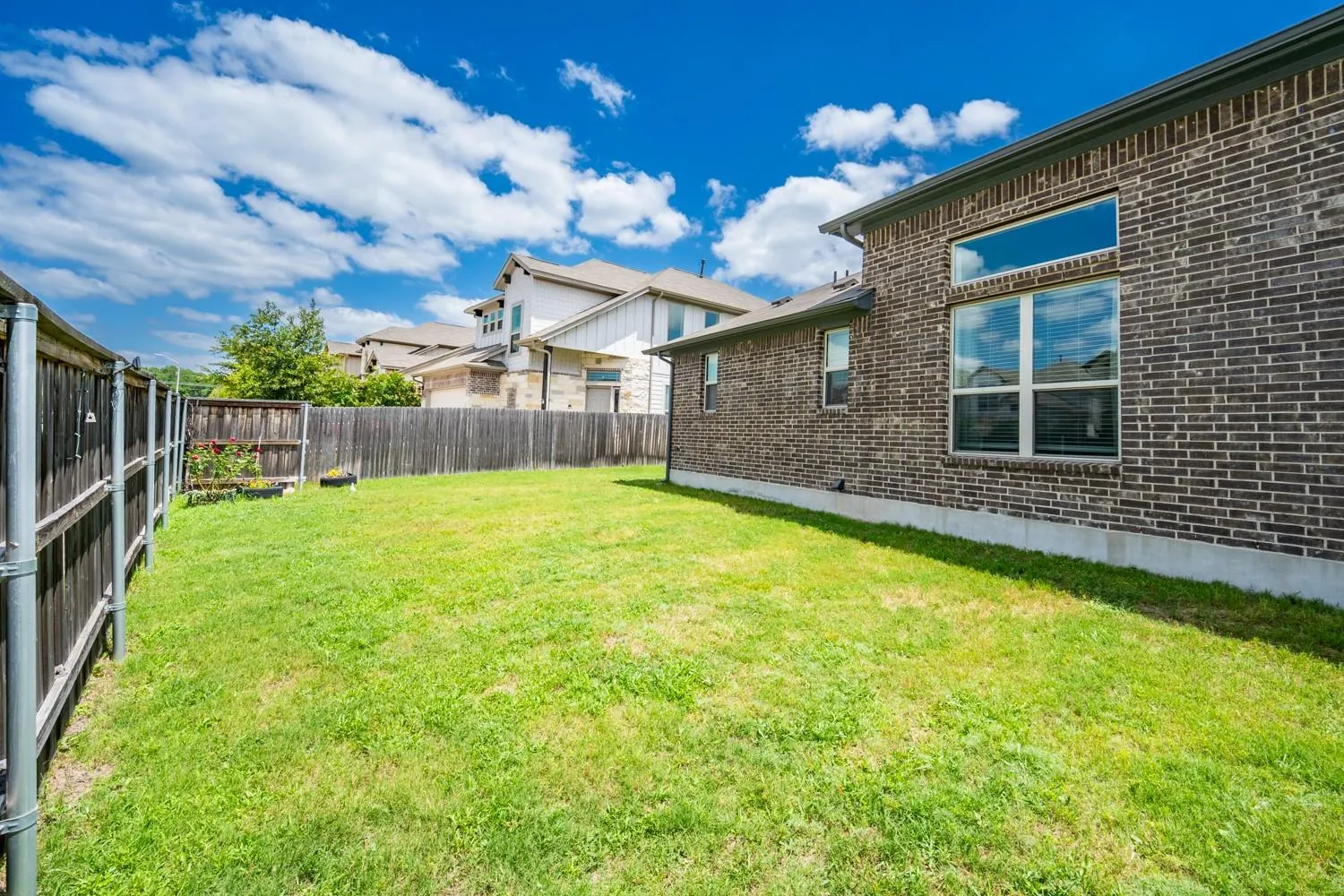 Photo 4 of 169 MAYNEY LN