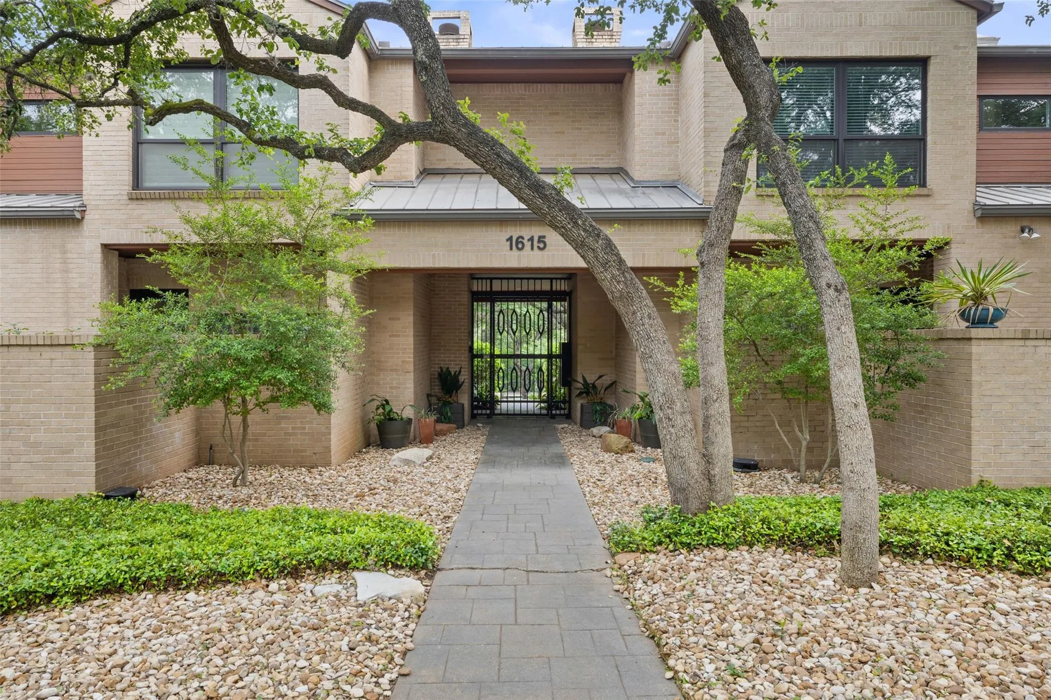Photo of 1615 SPYGLASS DR #4, Austin, TX, 78746