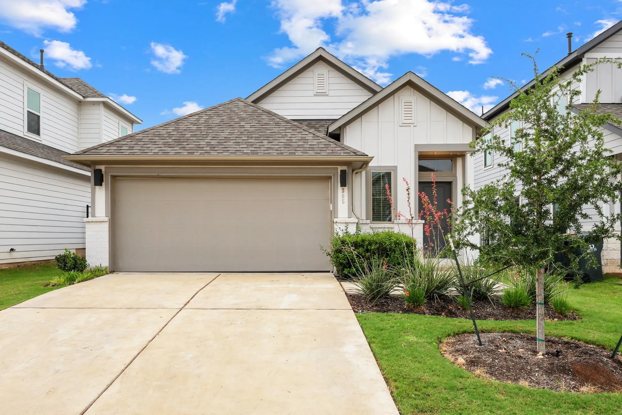 Photo of 305 BANYON DR, Liberty Hill, TX, 78642