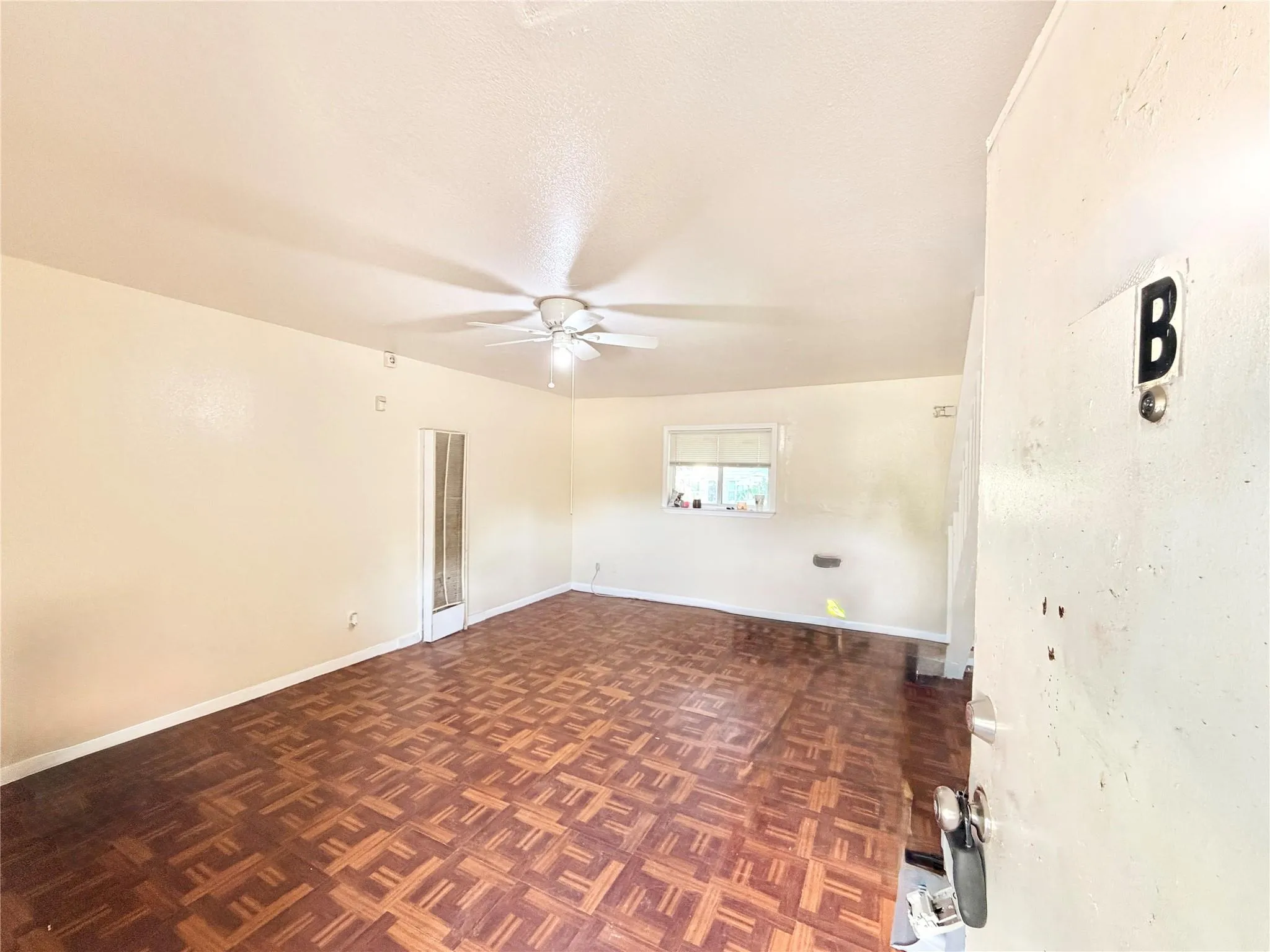 Photo 2 of 6257 MANOR RD #B