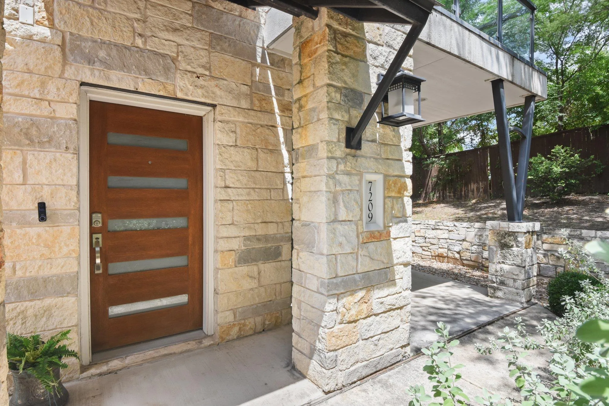 Photo of 7209 BASSETT CT, Austin, TX, 78741