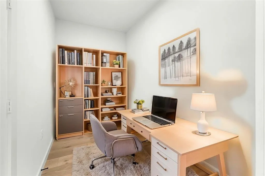 Photo 3 of 2209 S 1ST ST #332