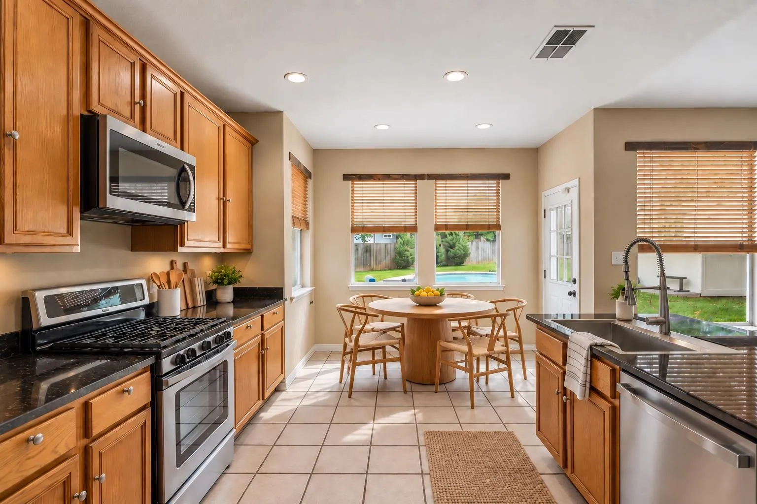 Photo 2 of 1409 DEER HORN DR