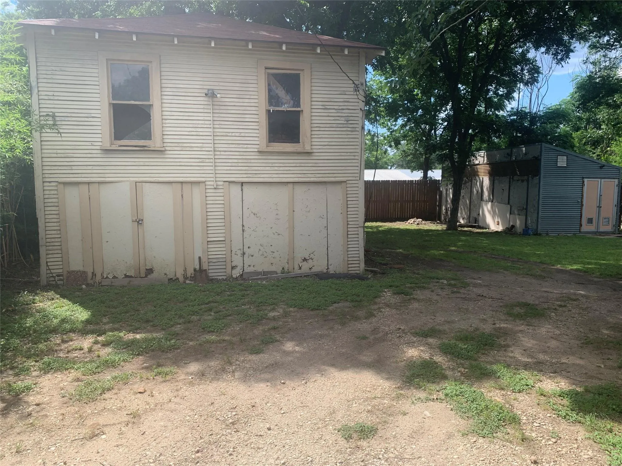 Photo 3 of 4204 CLAWSON RD