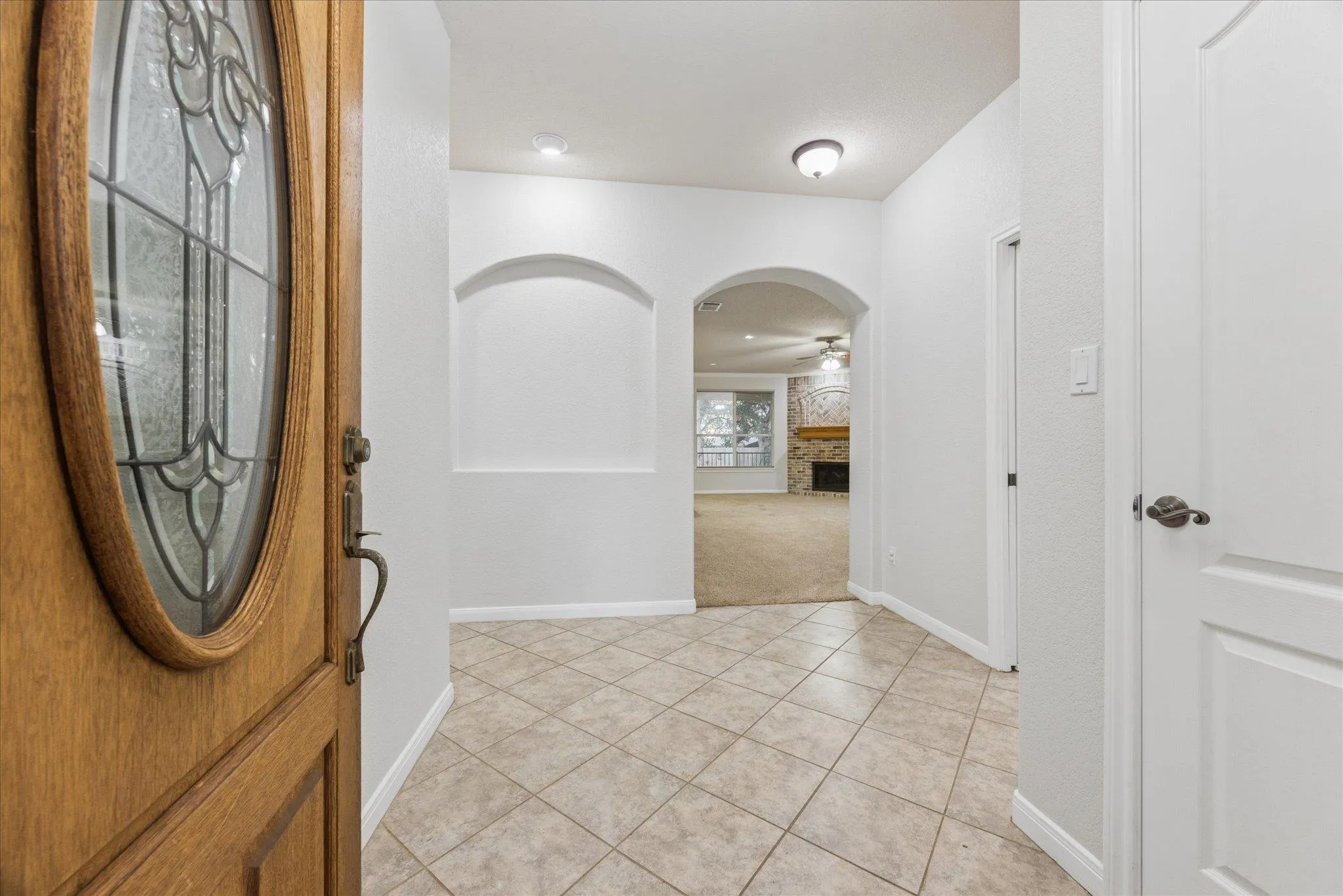 Photo 4 of 300 BRAZOS DR