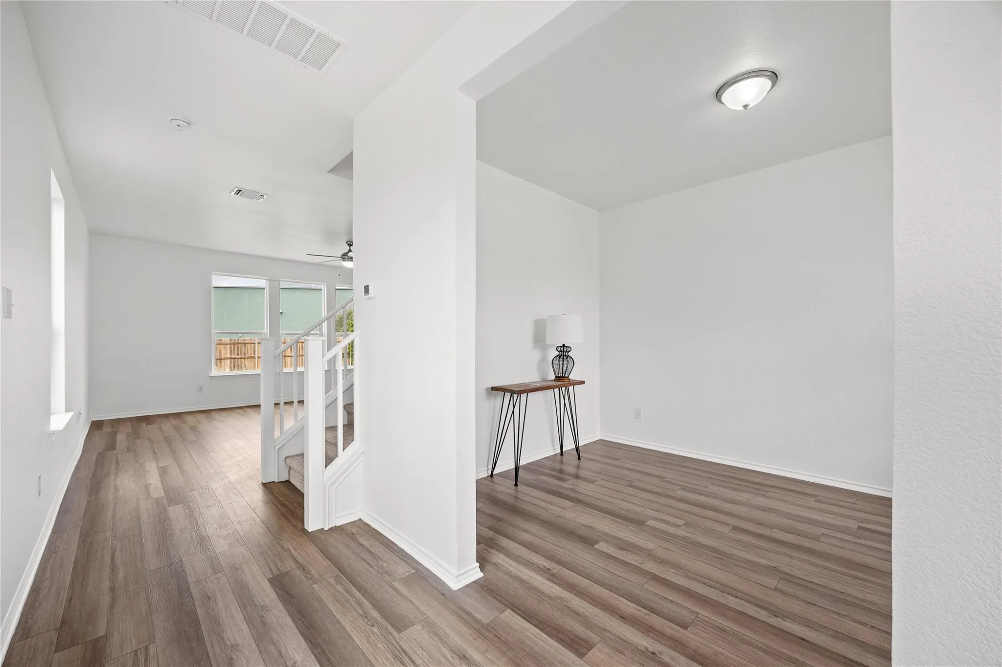 Photo 5 of 252 BENMYRTLE TRL