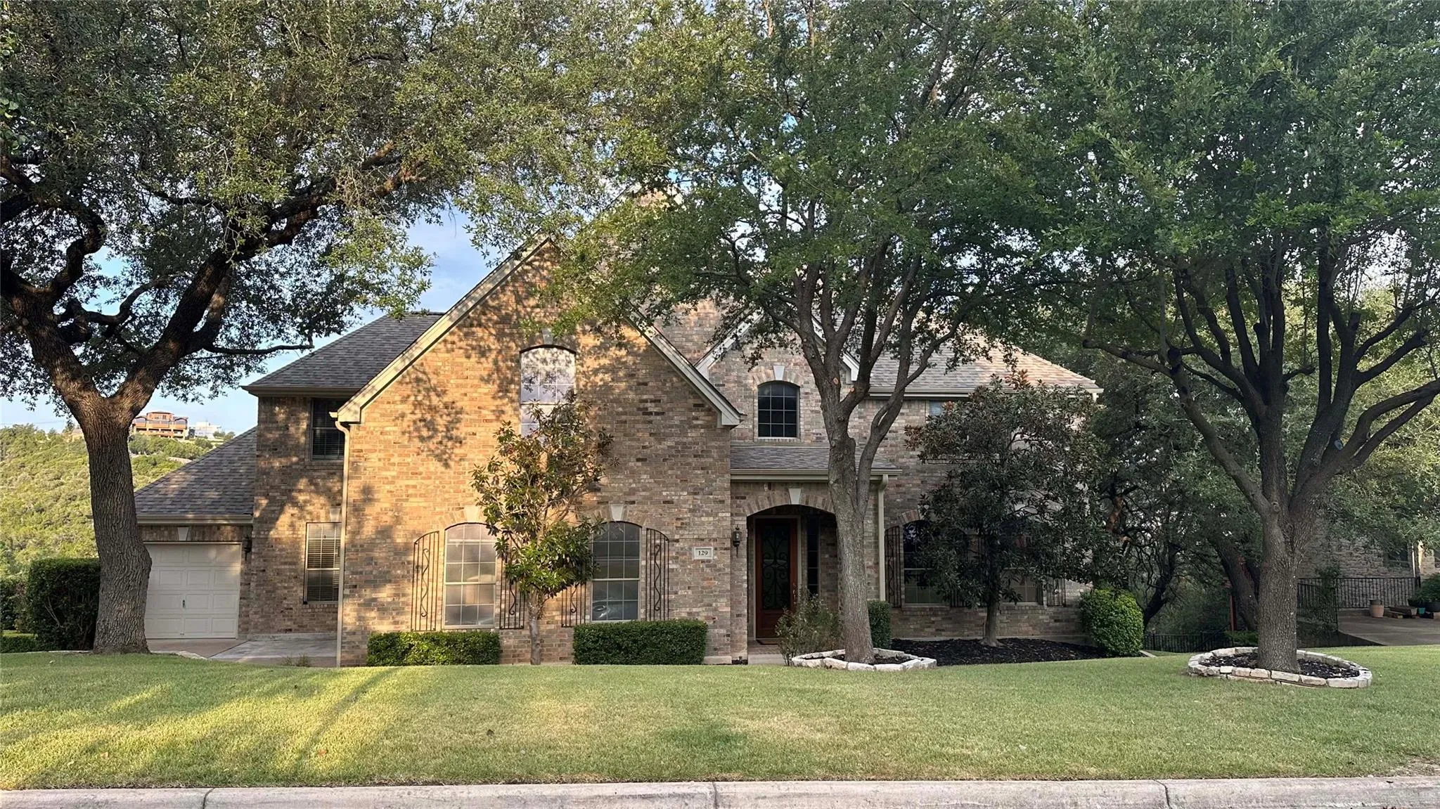 Photo of 129 SEBASTIANS RUN, Lakeway, TX, 78738