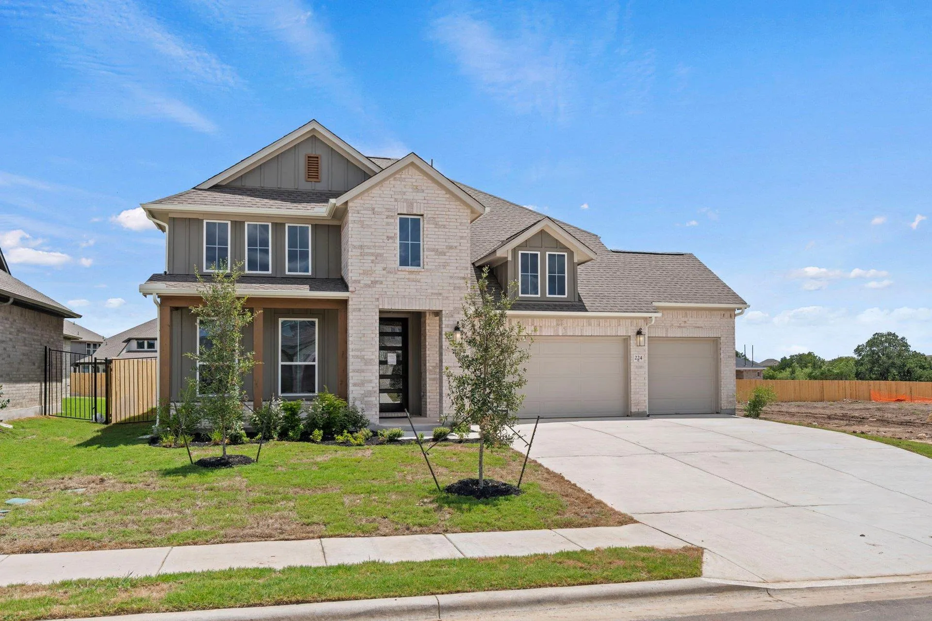 Photo 2 of 224 PACIFIC GROVE CIR