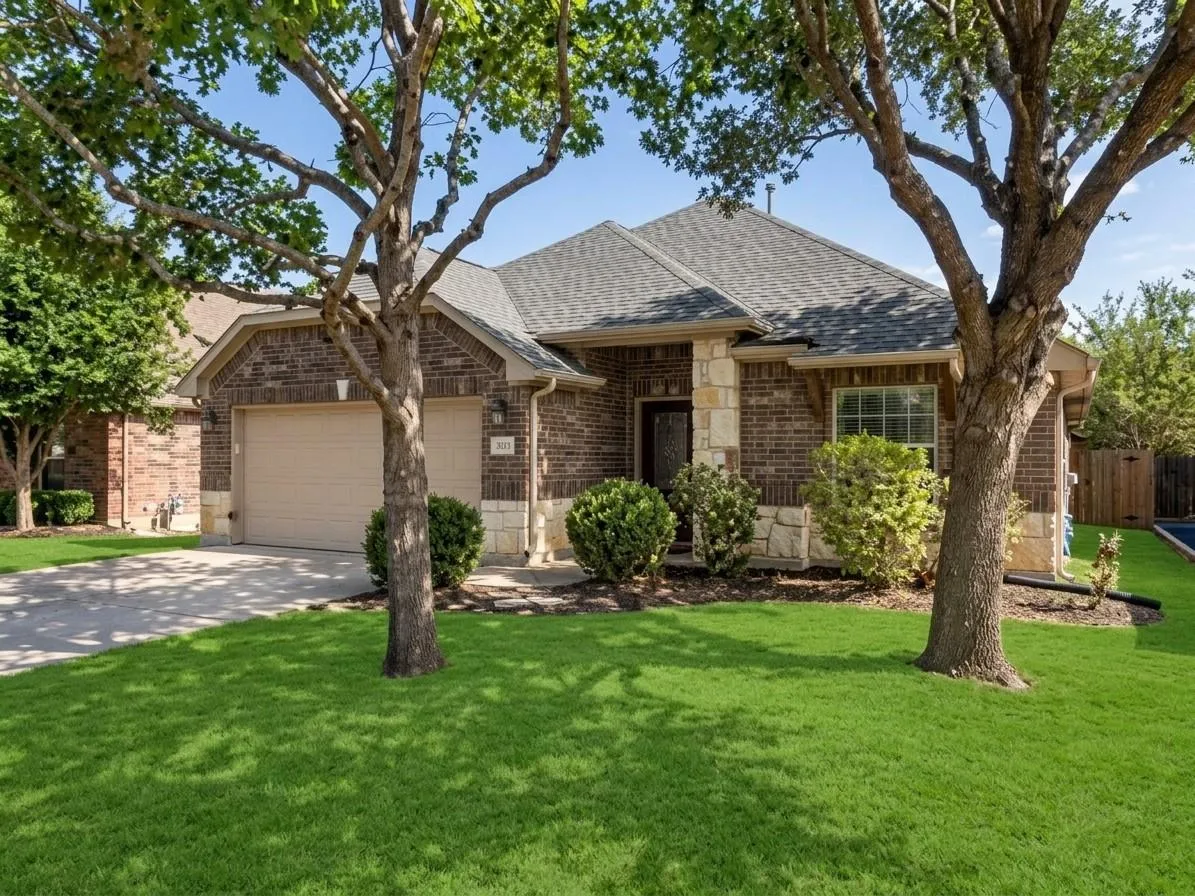 Photo of 537 BLUEHAW DR, Georgetown, TX, 78628