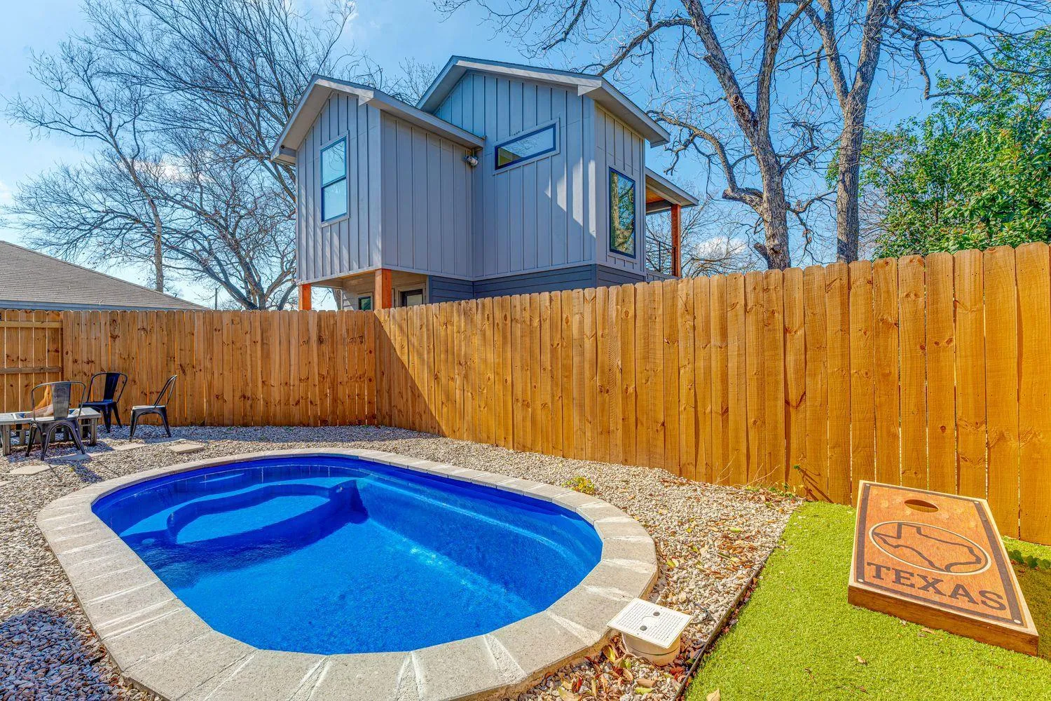 Photo of 910 TILLERY ST, Austin, TX, 78702