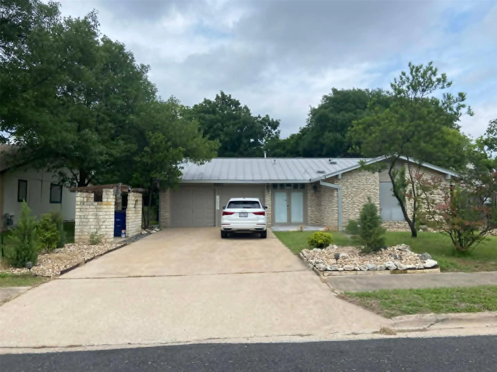 Photo of 10809 LAMBERT CIR, Austin, TX, 78758