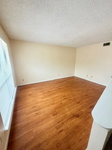 Photo 3 of 3009 WHISPER OAKS LN #F