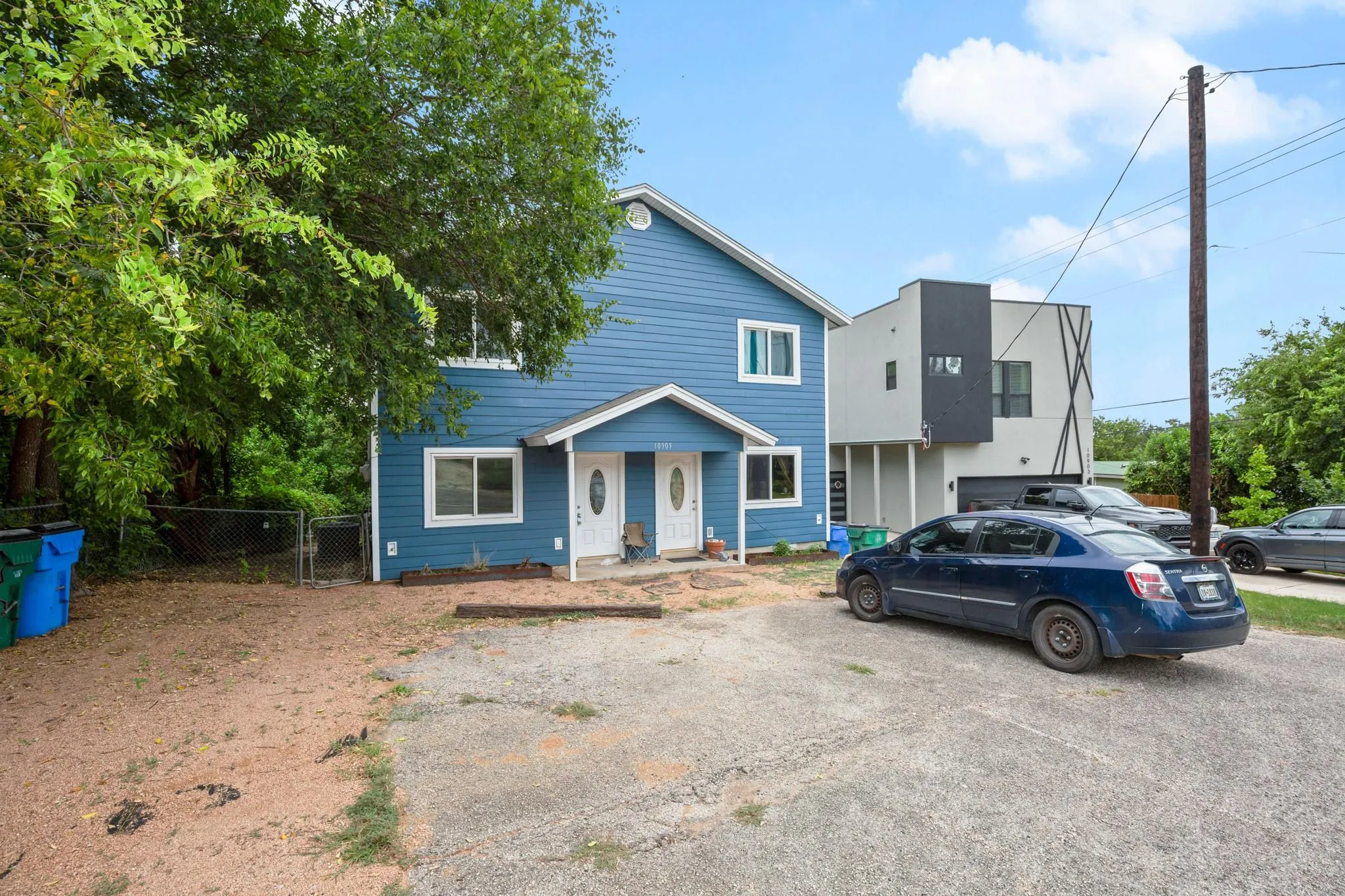 Photo 5 of 10905 ELM ST
