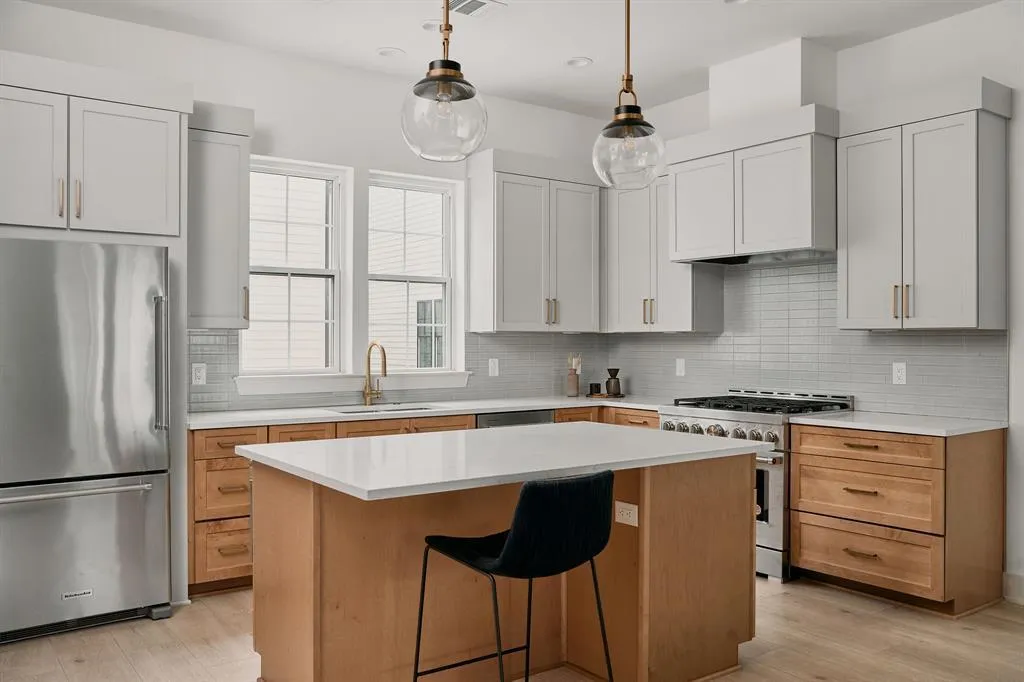Photo of 2209 WOODLAND AVE #601, Austin, TX, 78741