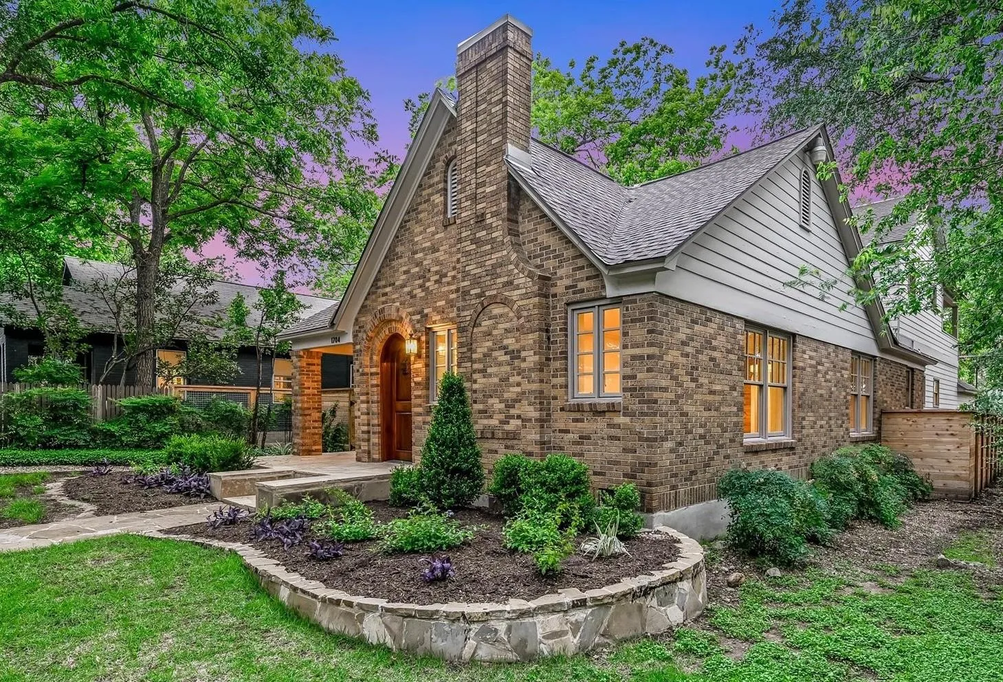 Photo 5 of 1704 TRAVIS HEIGHTS BLVD