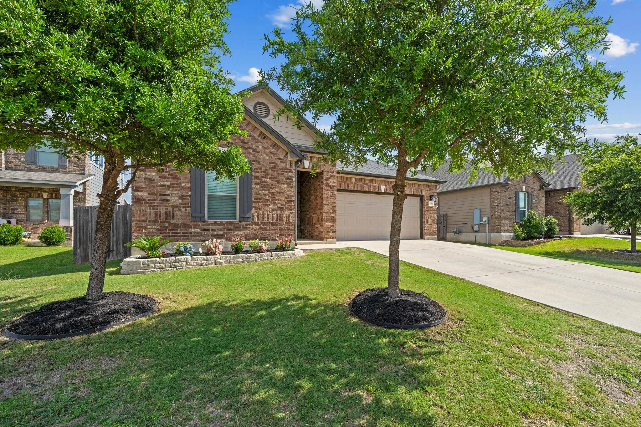 Photo 3 of 6289 MANTALCINO DR