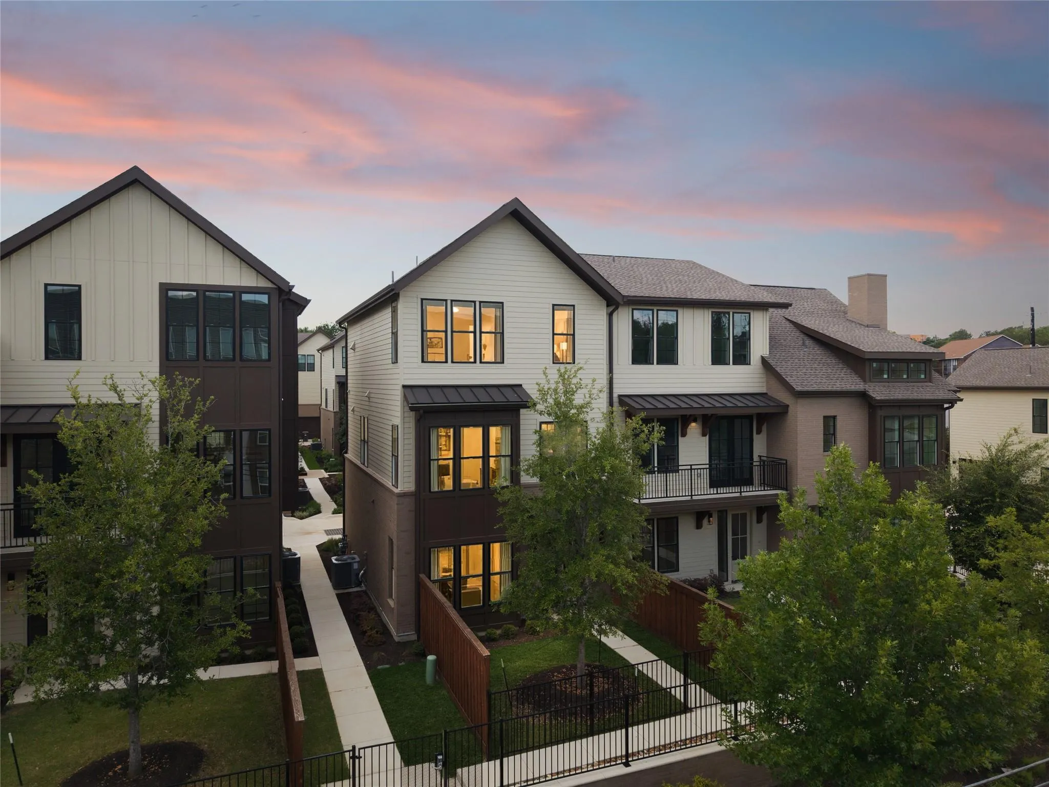 Photo of 2209 WOODLAND AVE #203, Austin, TX, 78741