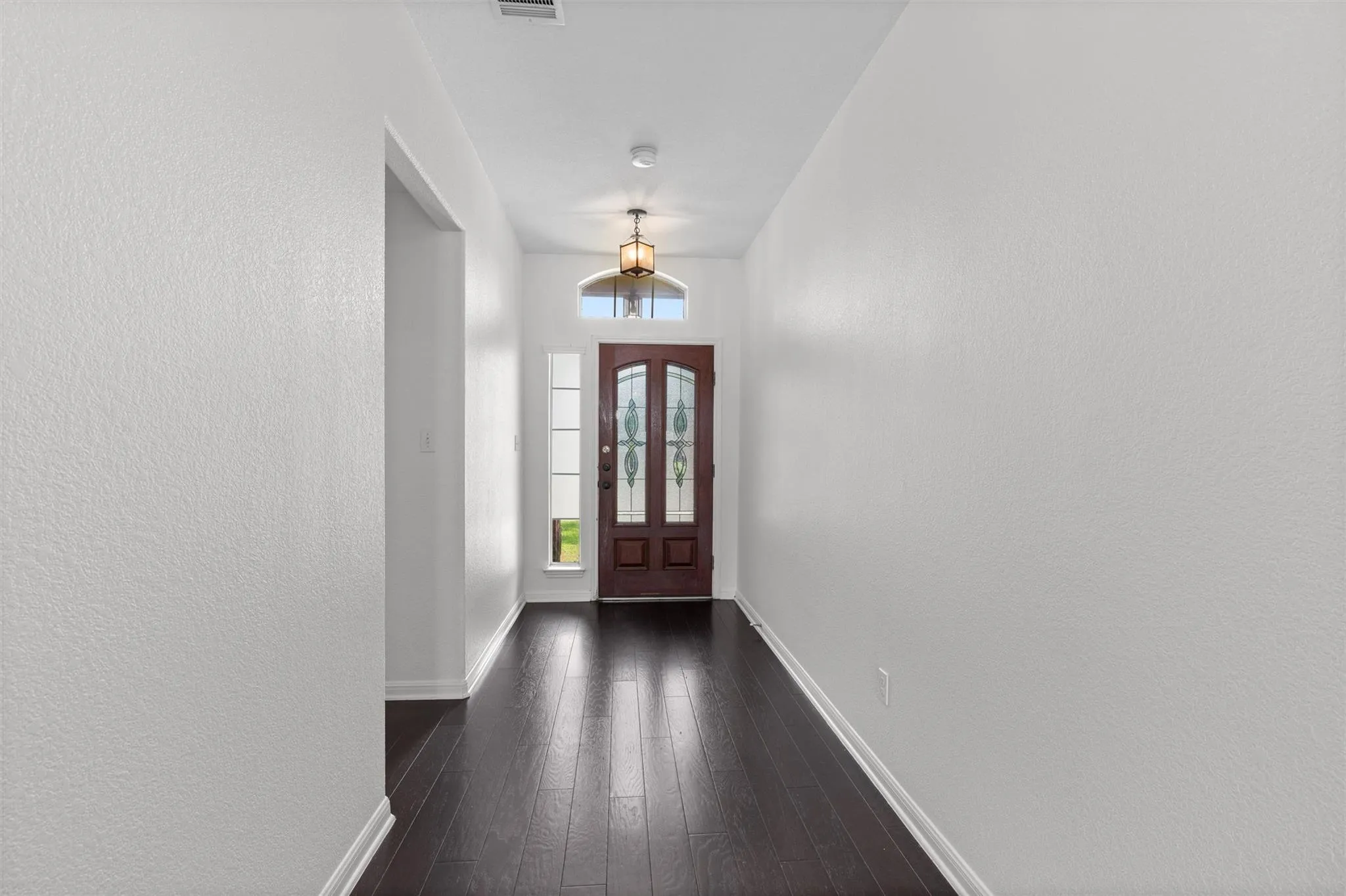 Photo 3 of 1049 REGENCY LN