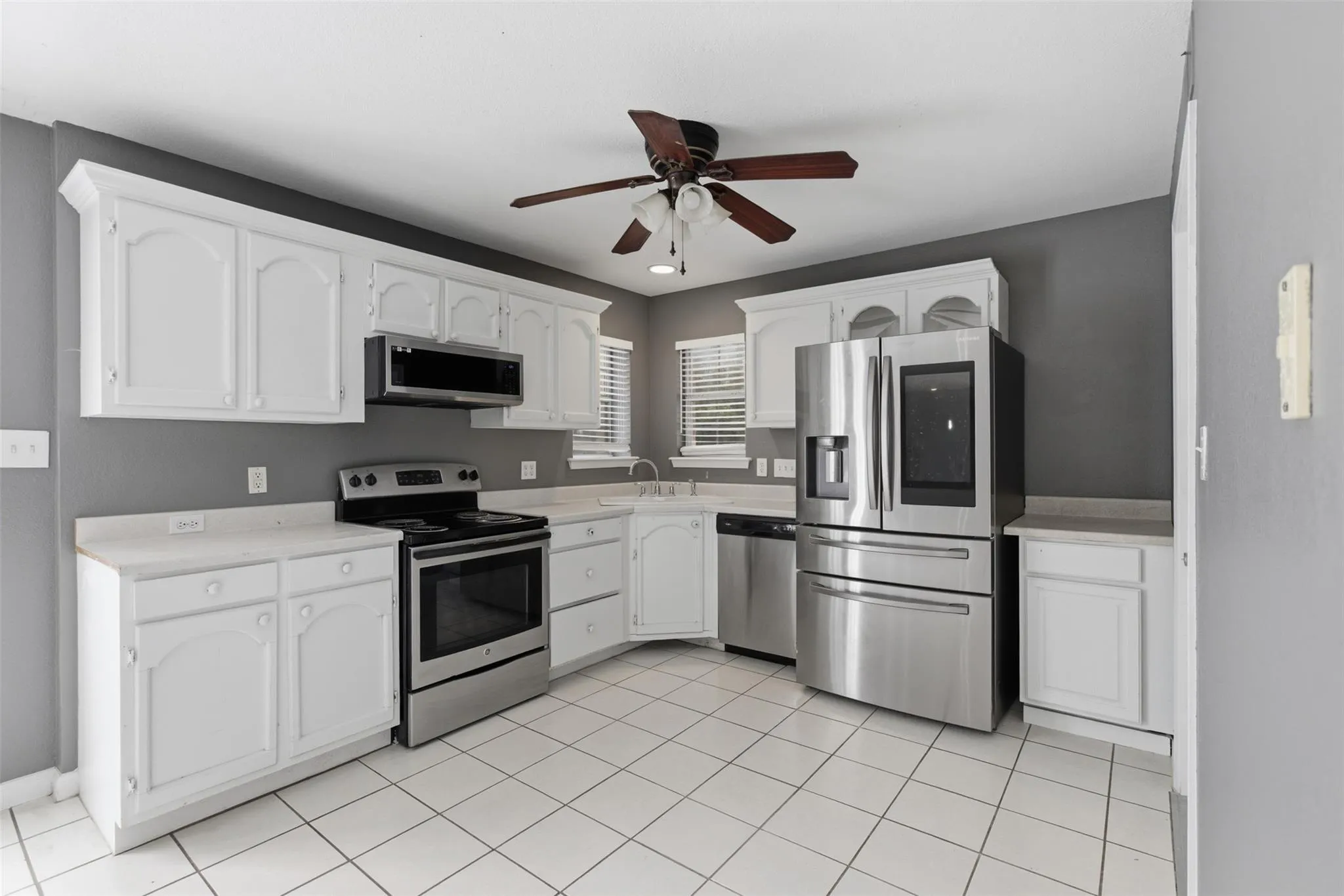 Photo 3 of HUTTO 78634