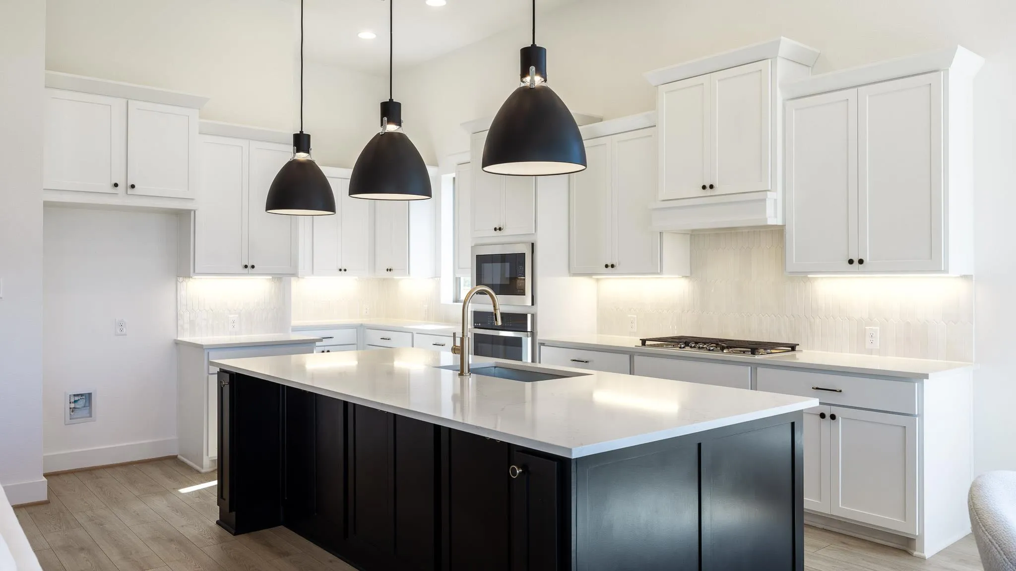 Photo 4 of 101 WINTERBERRY WAY