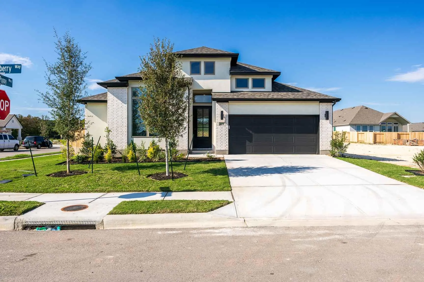 Photo 2 of 101 WINTERBERRY WAY