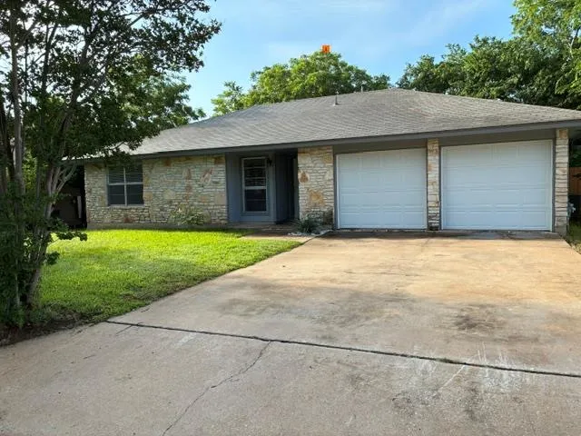 Photo 2 of 1507 CASEY LN