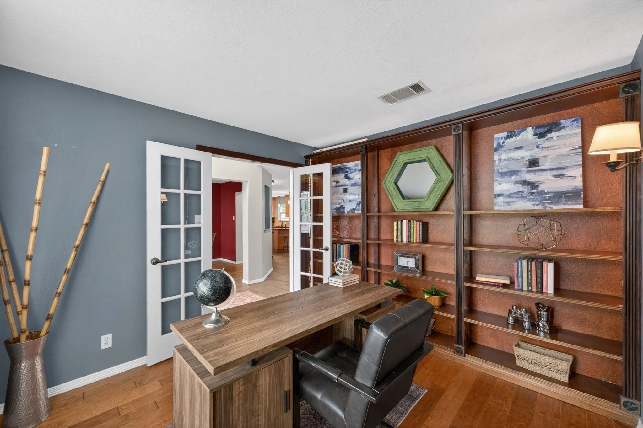 Photo 5 of 1200 MOUNTAIN VIEW DR