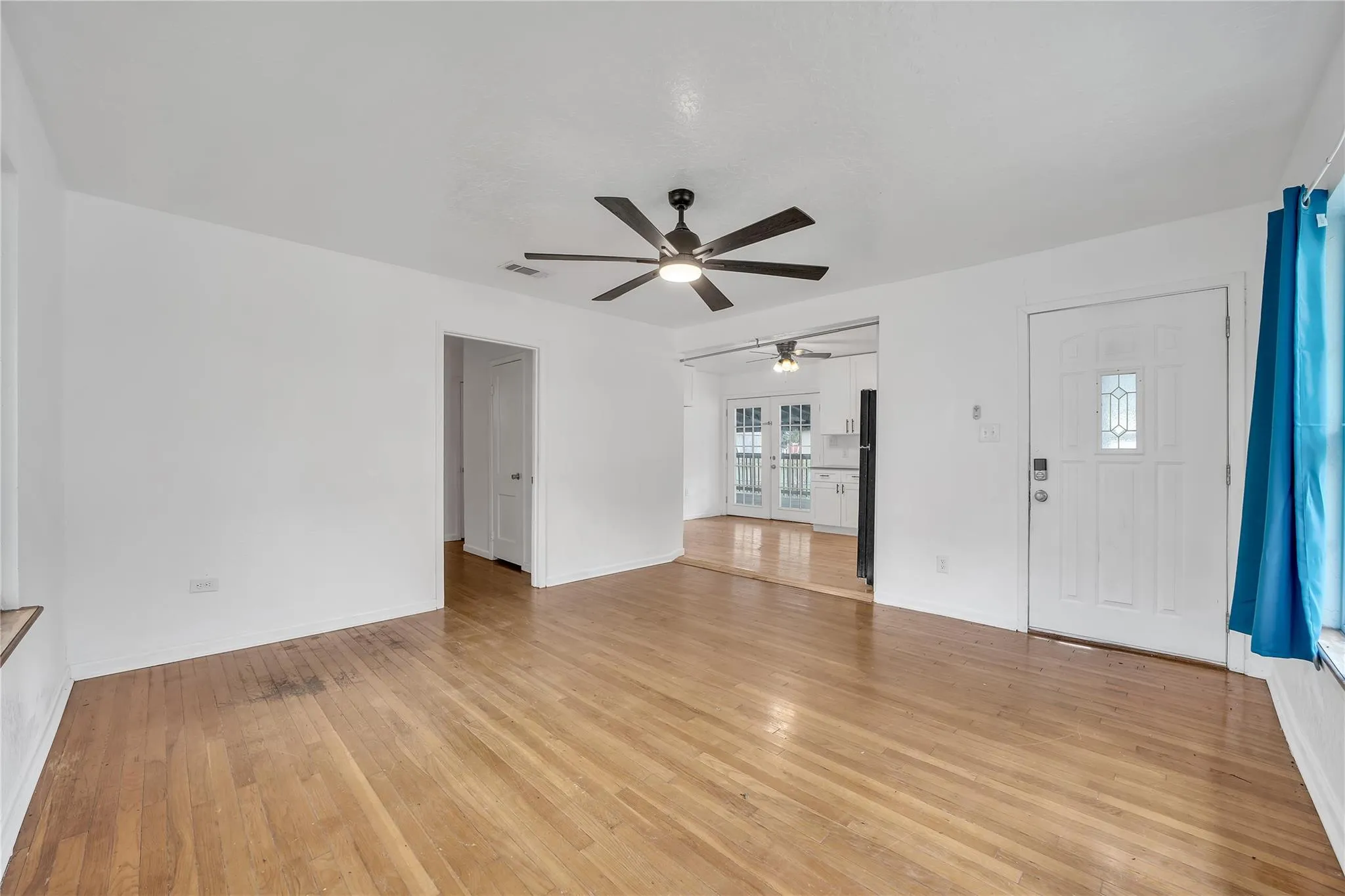 Photo of 206 SHERWOOD ST, San Marcos, TX, 78666