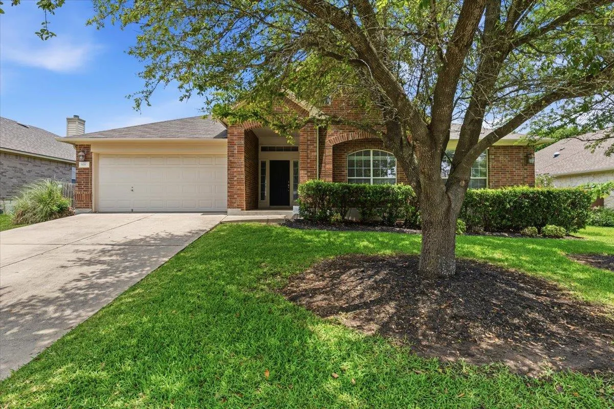 Photo of 908 DOVER CASTLE LN, Pflugerville, 78660