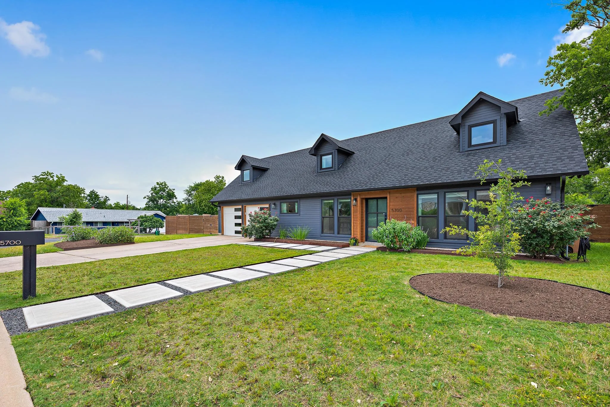 Photo of 5700 SUTHERLIN RD, Austin, 78723