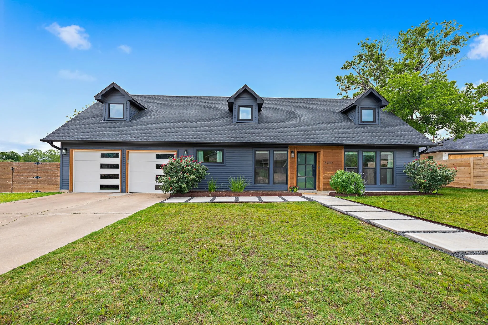 Photo of 5700 SUTHERLIN RD, Austin, TX, 78723