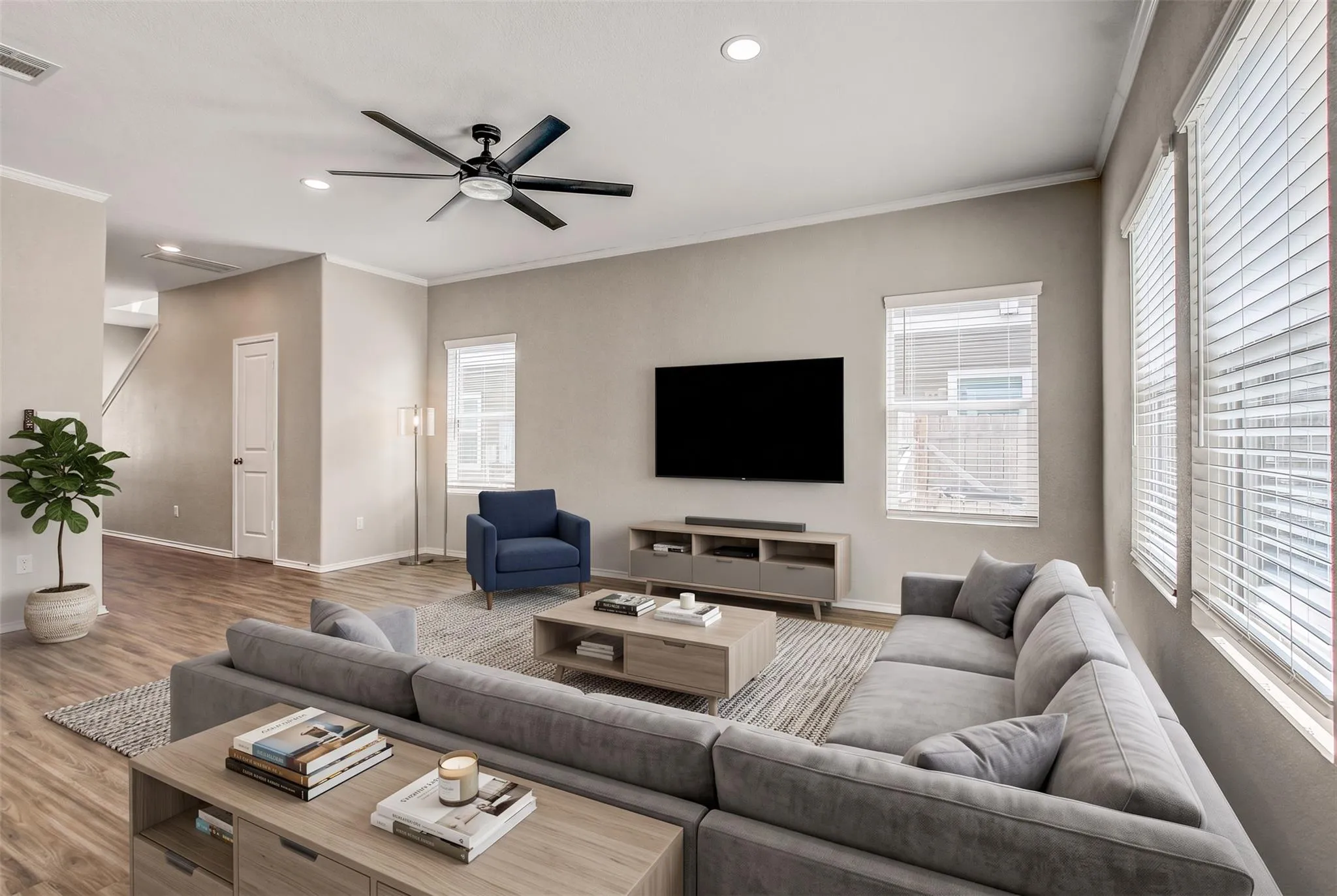 Photo 4 of 1449 WEATHERFORD LN