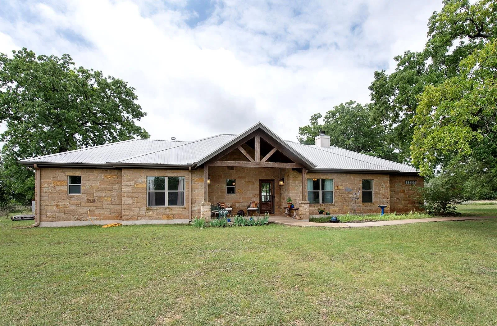 Photo of 7075 RR 1869 #1869, Liberty Hill, TX, 78642