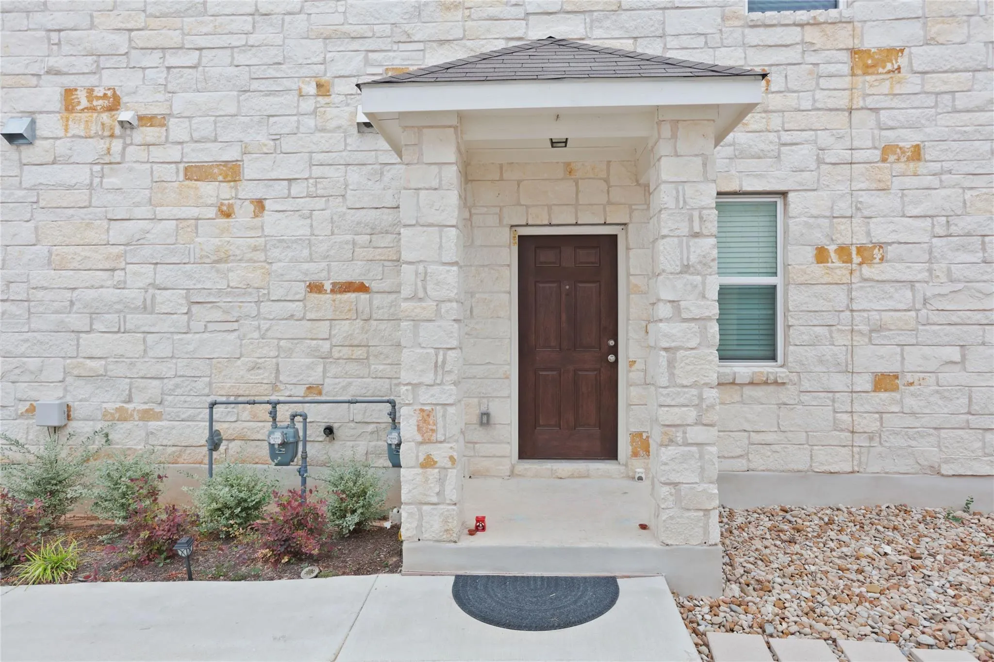 Photo 3 of 1519 FENTON HILL DR