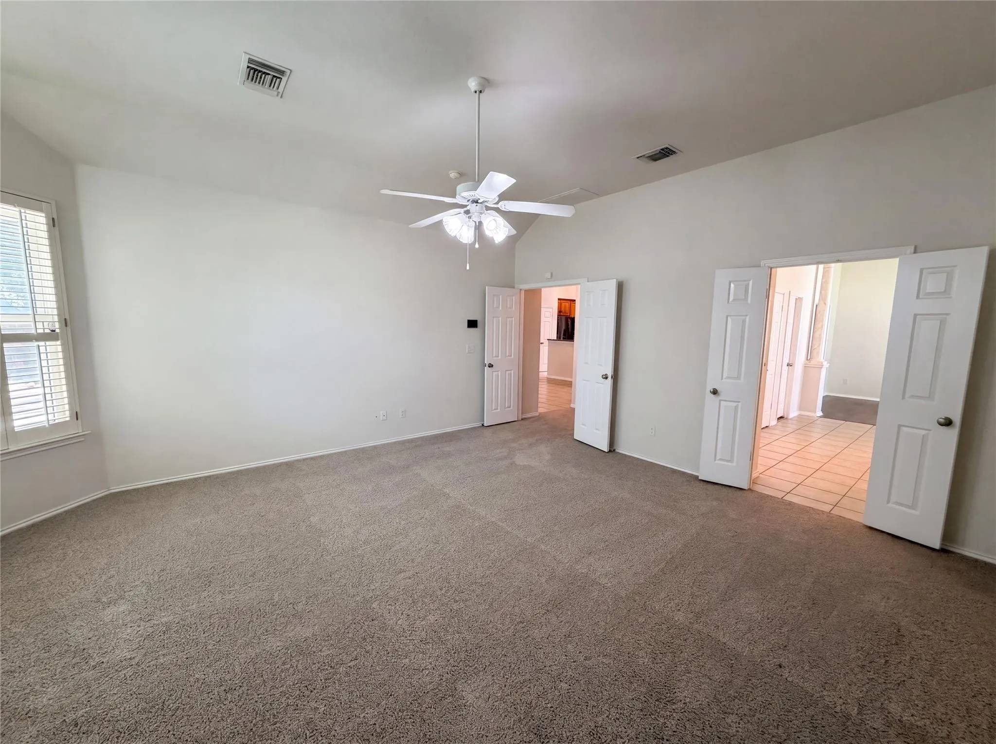 Photo 4 of 117 BRENTWOOD DR