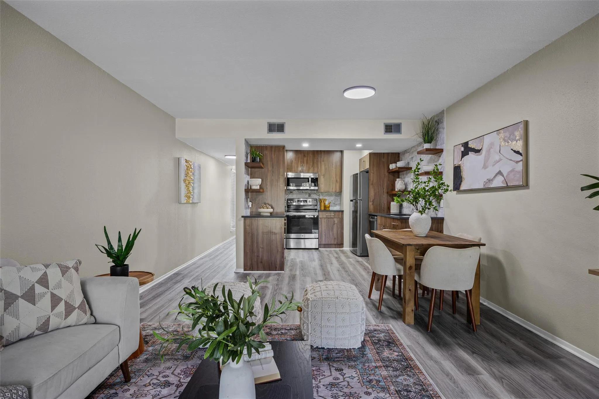Photo 5 of 3809 MENCHACA RD #C