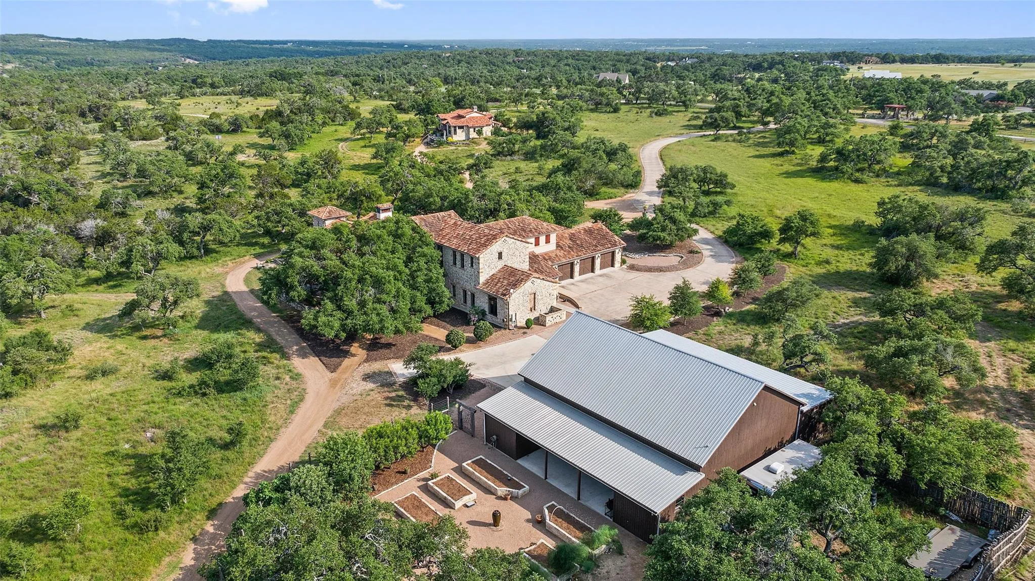 Photo of 418 CATTLE TRAIL DR, Dripping Springs, TX, 78620