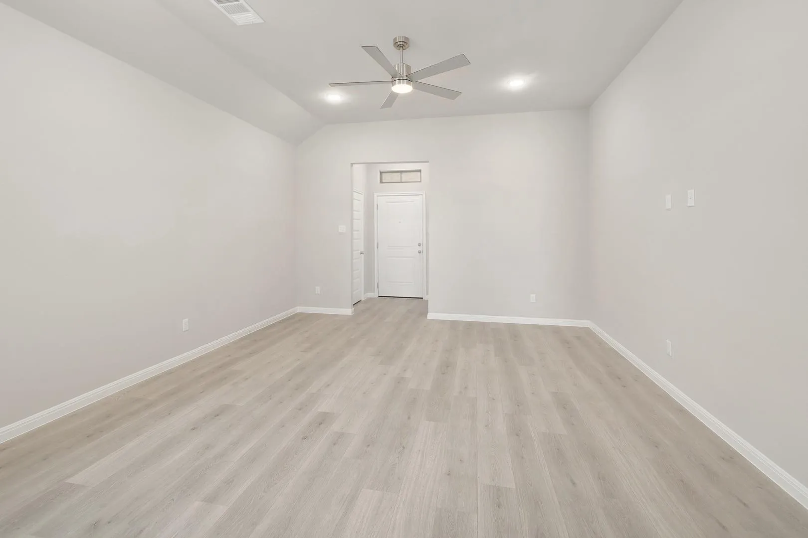 Photo 5 of 222 HORNET ST