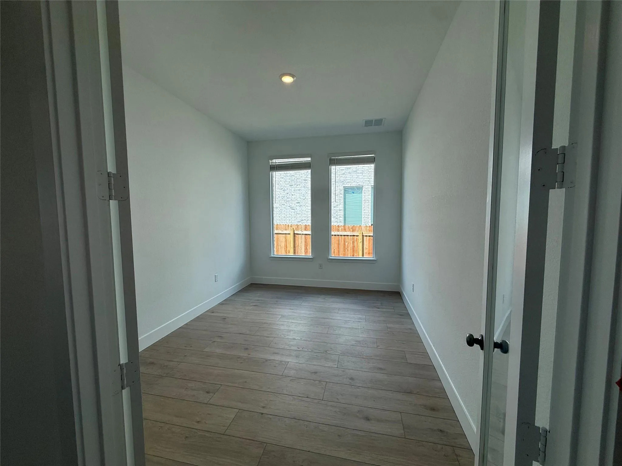 Photo 4 of 507 CORNICHE CIR