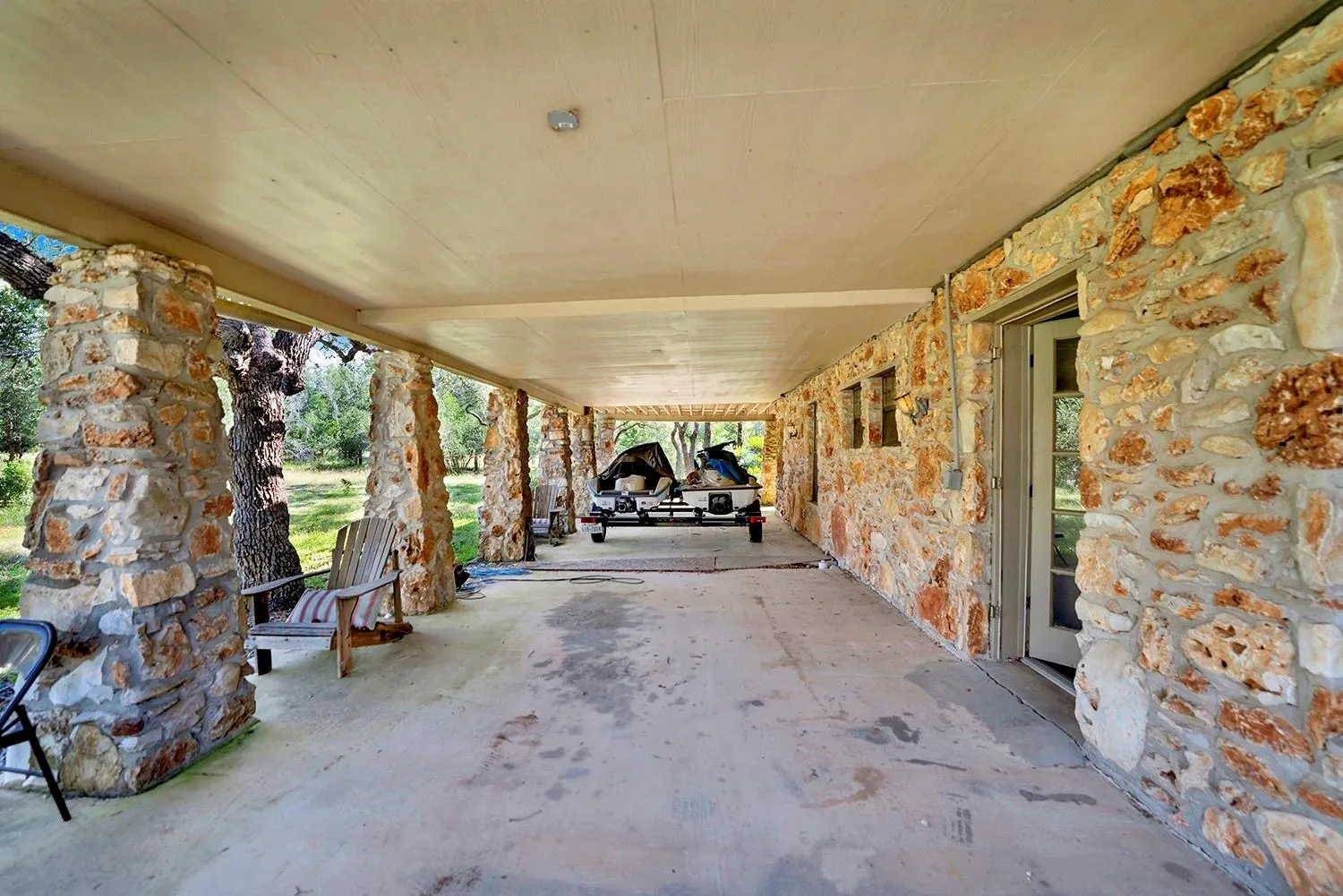 Photo 5 of 8015 OZARK DR
