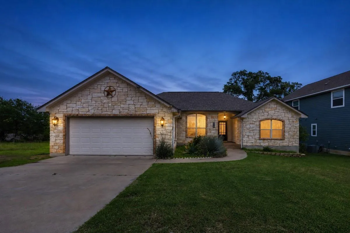 Photo of 220 ULUPAU CIR, Bastrop, TX, 78602