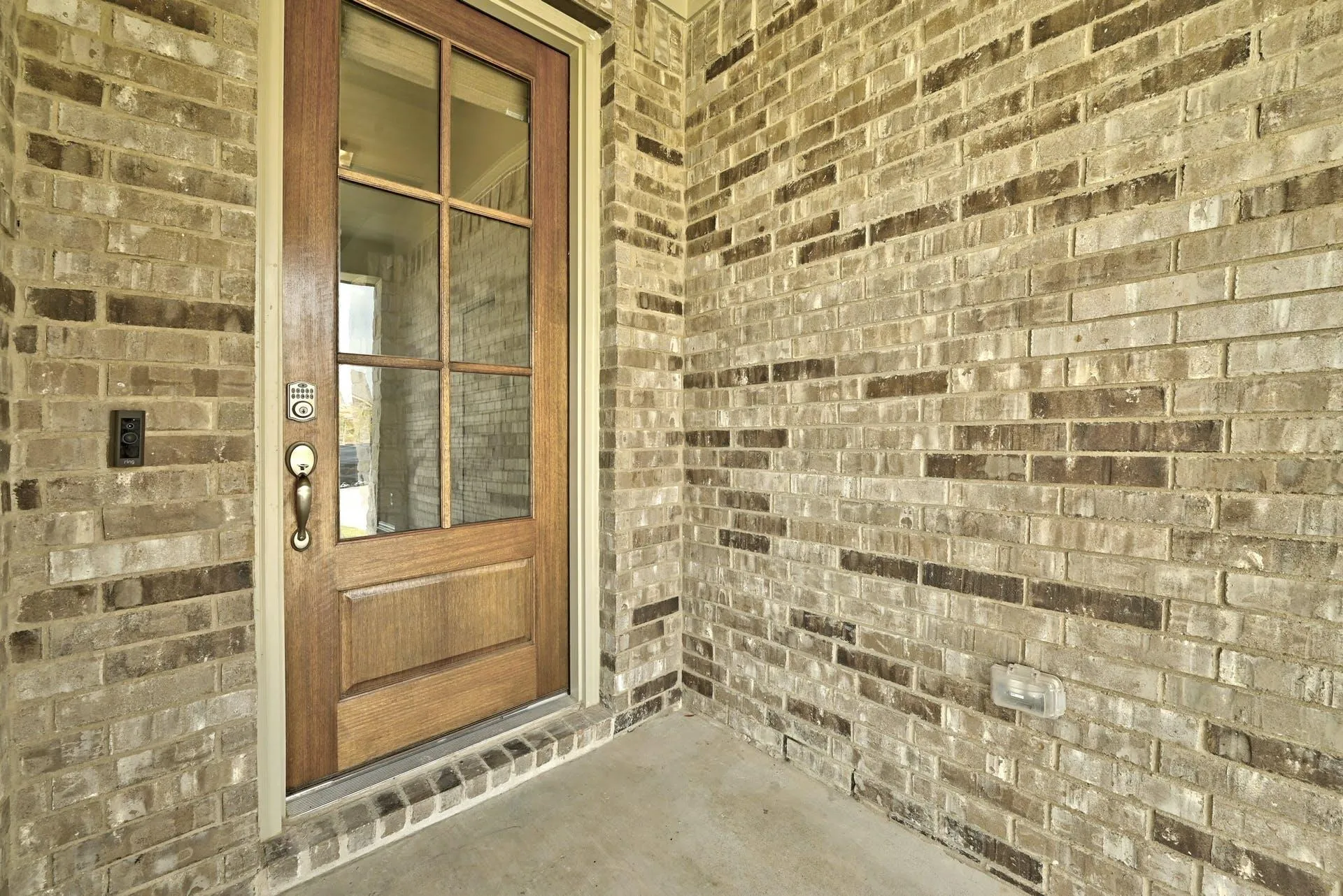 Photo 3 of 3717 FIELDFARE DR