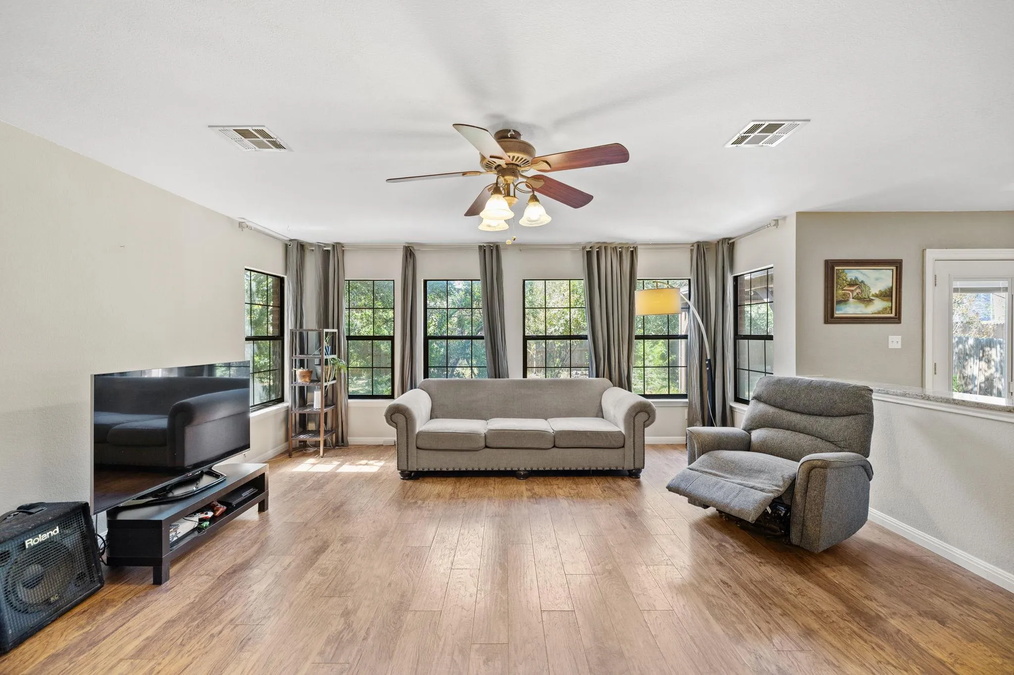 Photo 4 of 1209 FABER DR