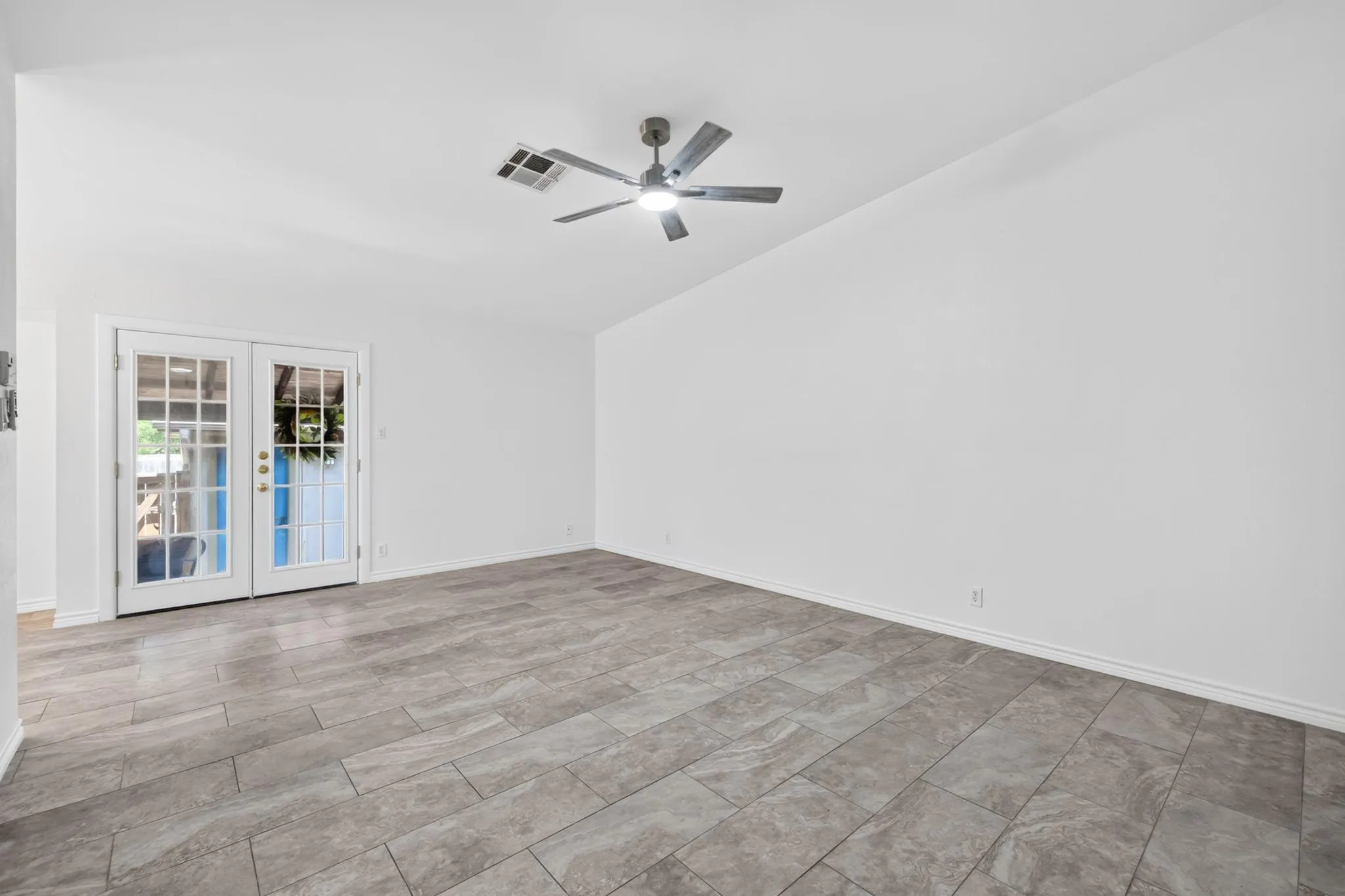 Photo 5 of 11210 PARKFIELD DR #A