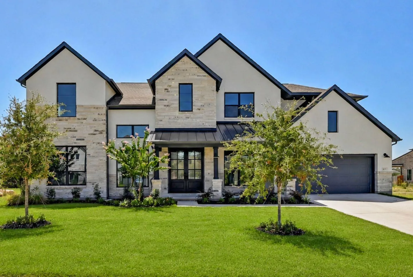 Photo of 7425 DESERT NEEDLE DR, Lago Vista, 78645