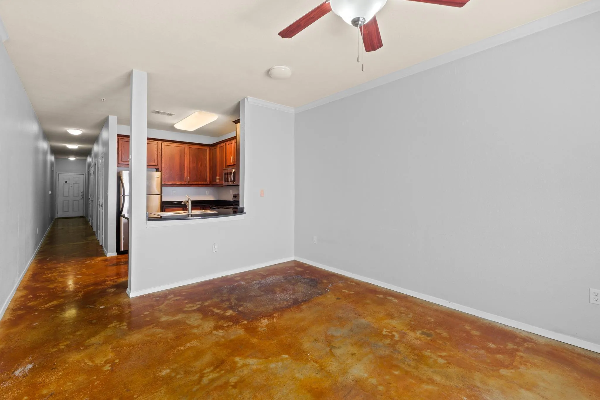 Photo 5 of 910 W 25TH ST #209