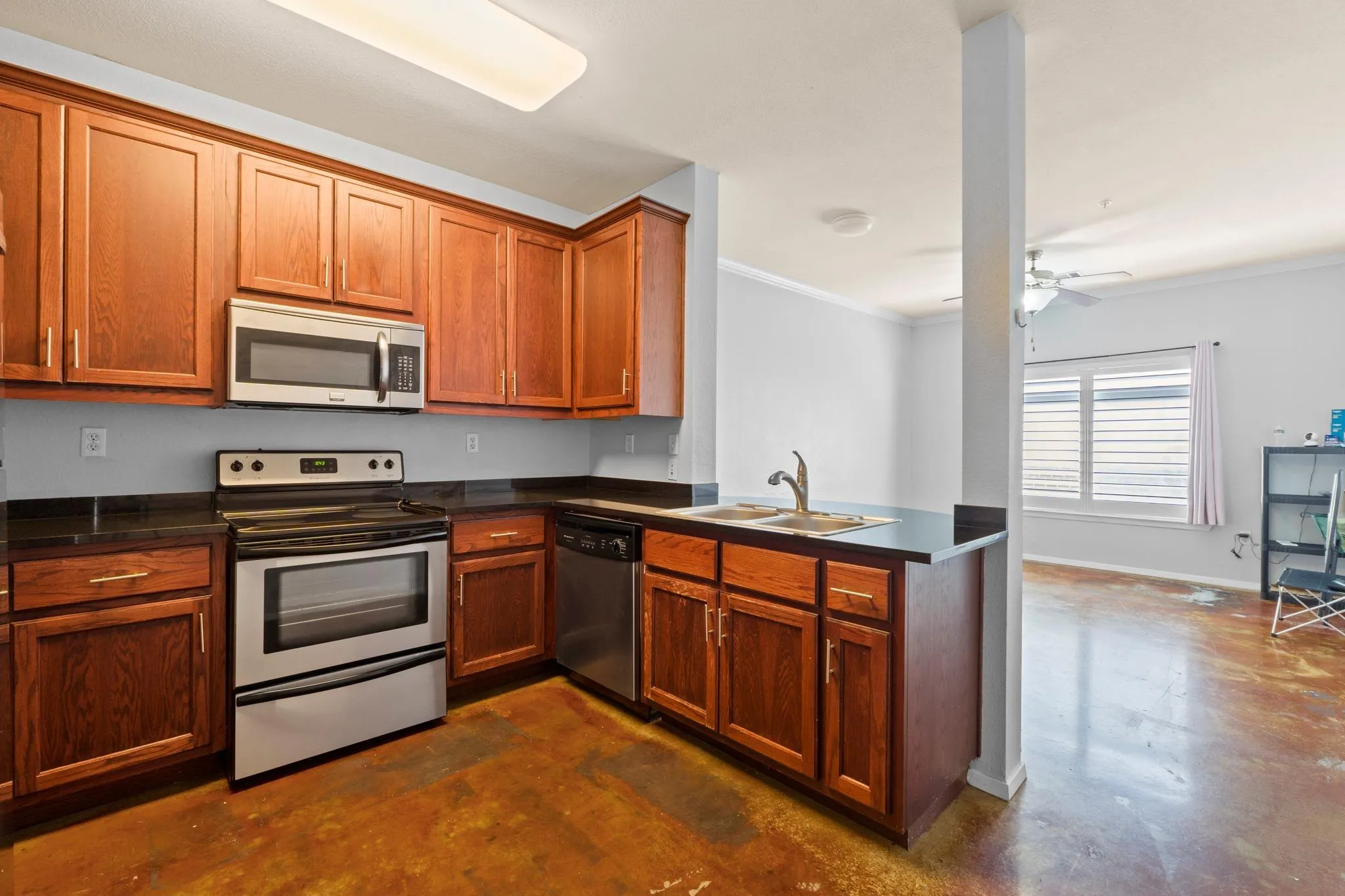 Photo of 910 W 25TH ST #209, Austin, TX, 78705